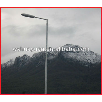 Poste de luz de cones de rua